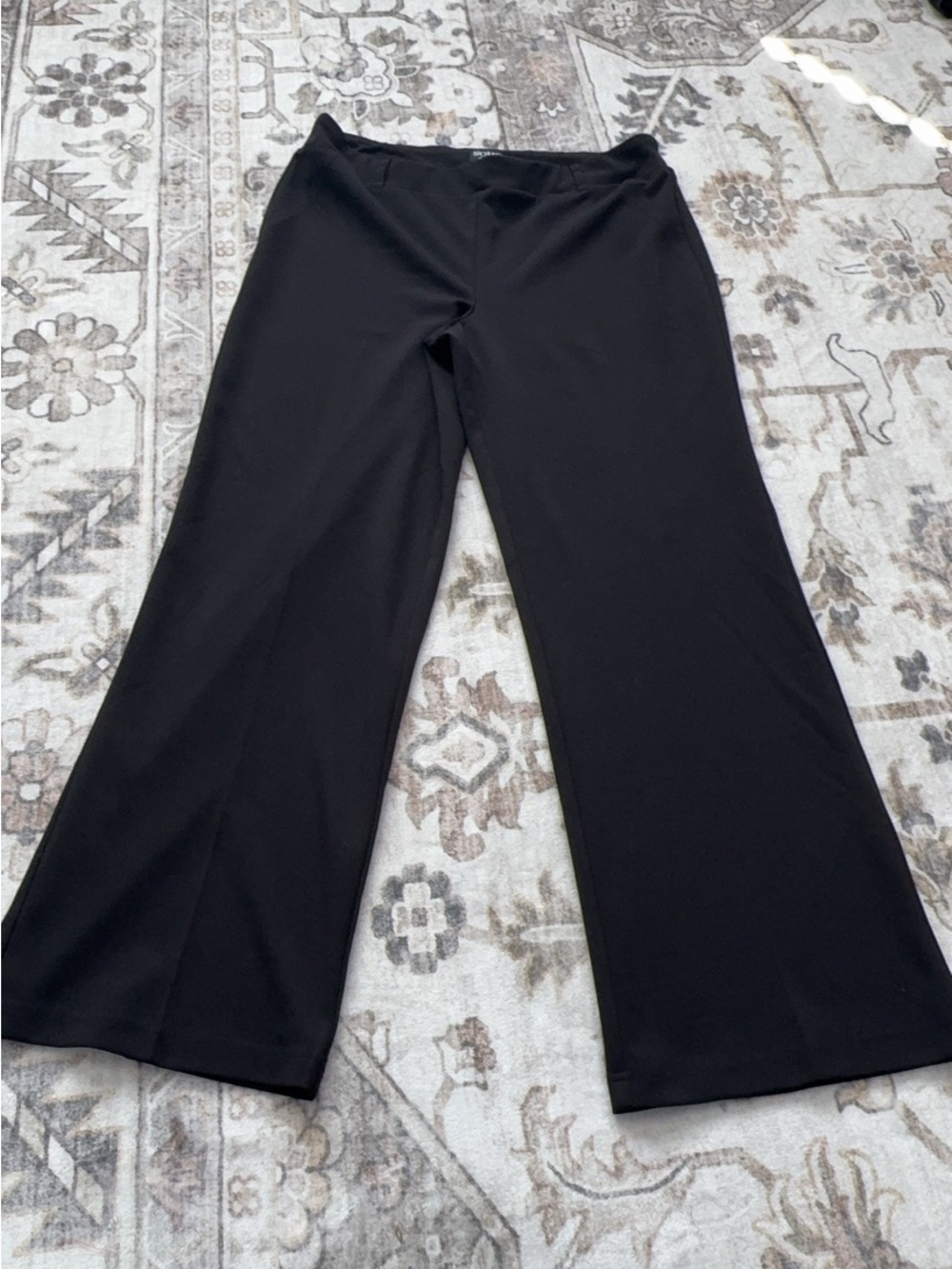 Soho Black Wide-Leg Pull-On Pants